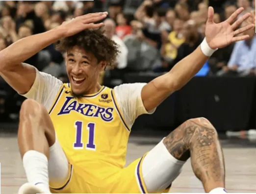 NBA霸王条款，正式名称为“交易否决权”